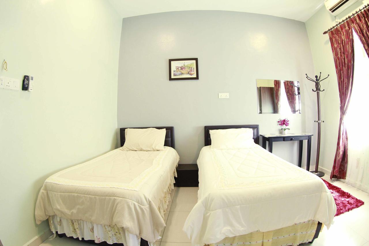 Twin Castle Homestay קואלה פילה מראה חיצוני תמונה